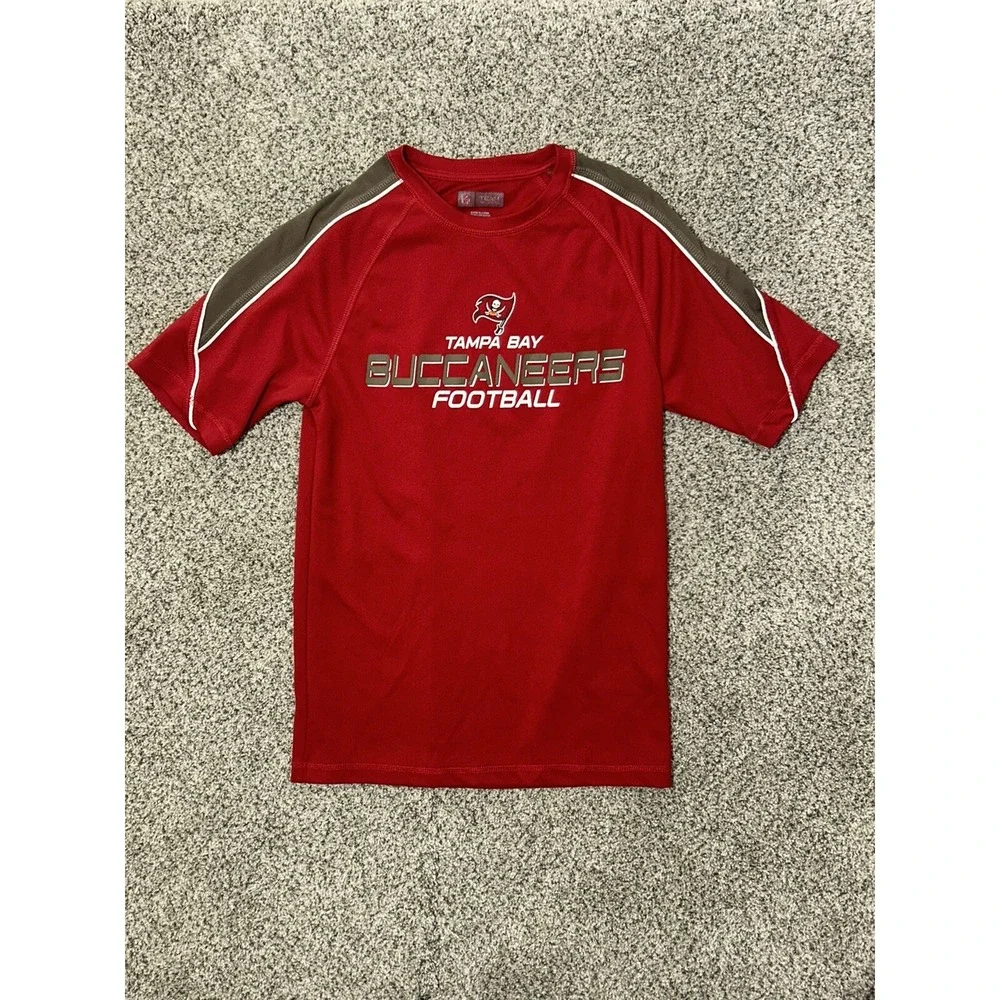 Tampa Bay Buccaneers Men's Small Dri-Fit Athletic T Shirt NFL Team Apparel